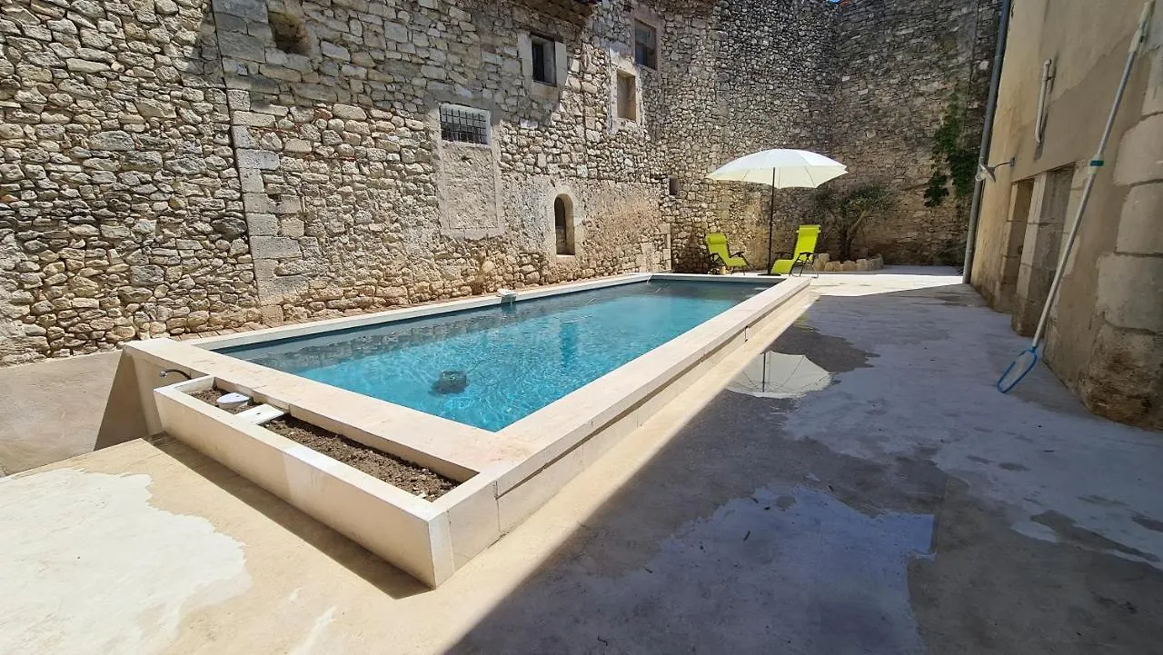 La Maison Bleue Cereste Holiday home