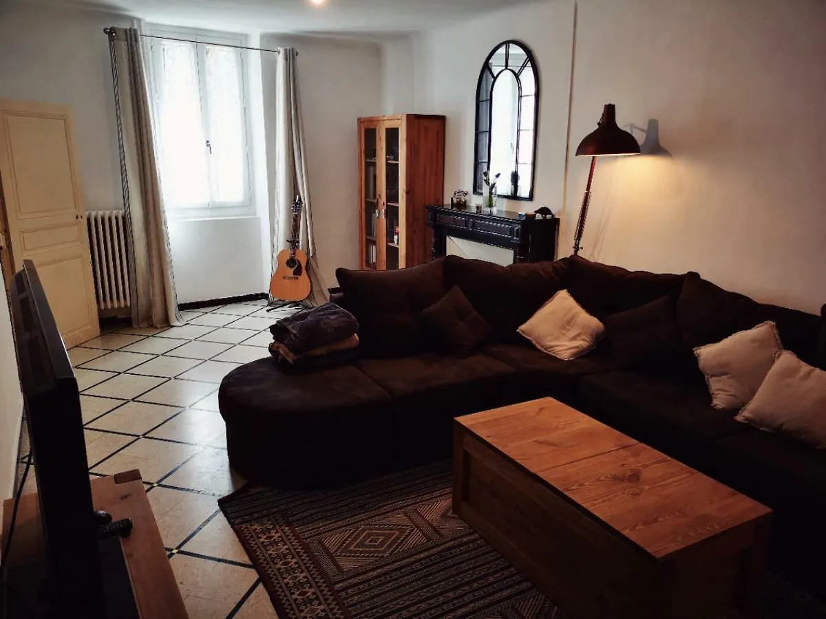 La Maison Bleue Cereste