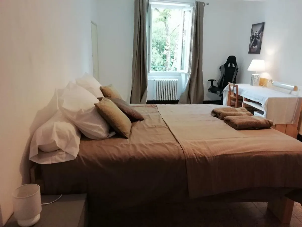 Holiday home La Maison Bleue Cereste France